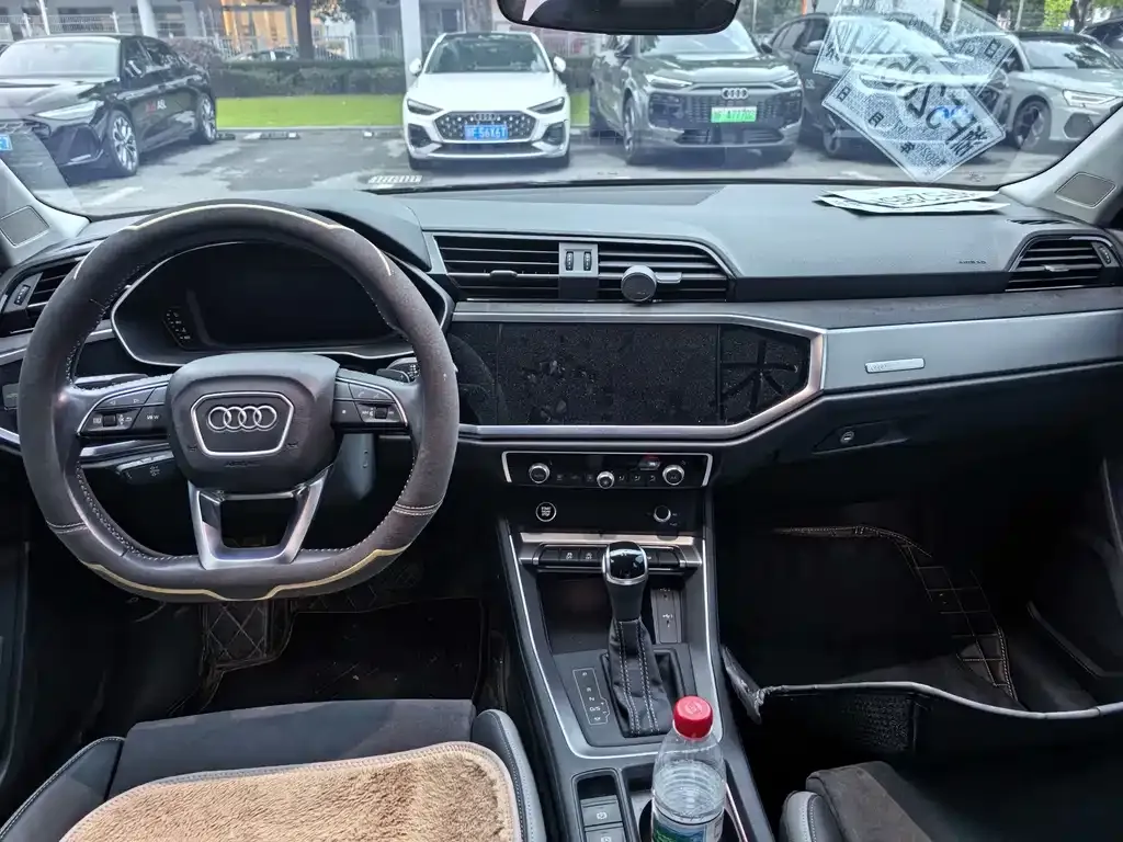 Audi Q3 — фото 5