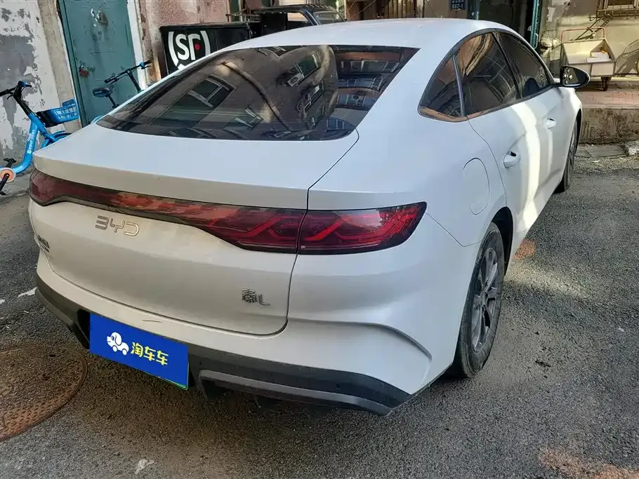 BYD Qin L — фото 10