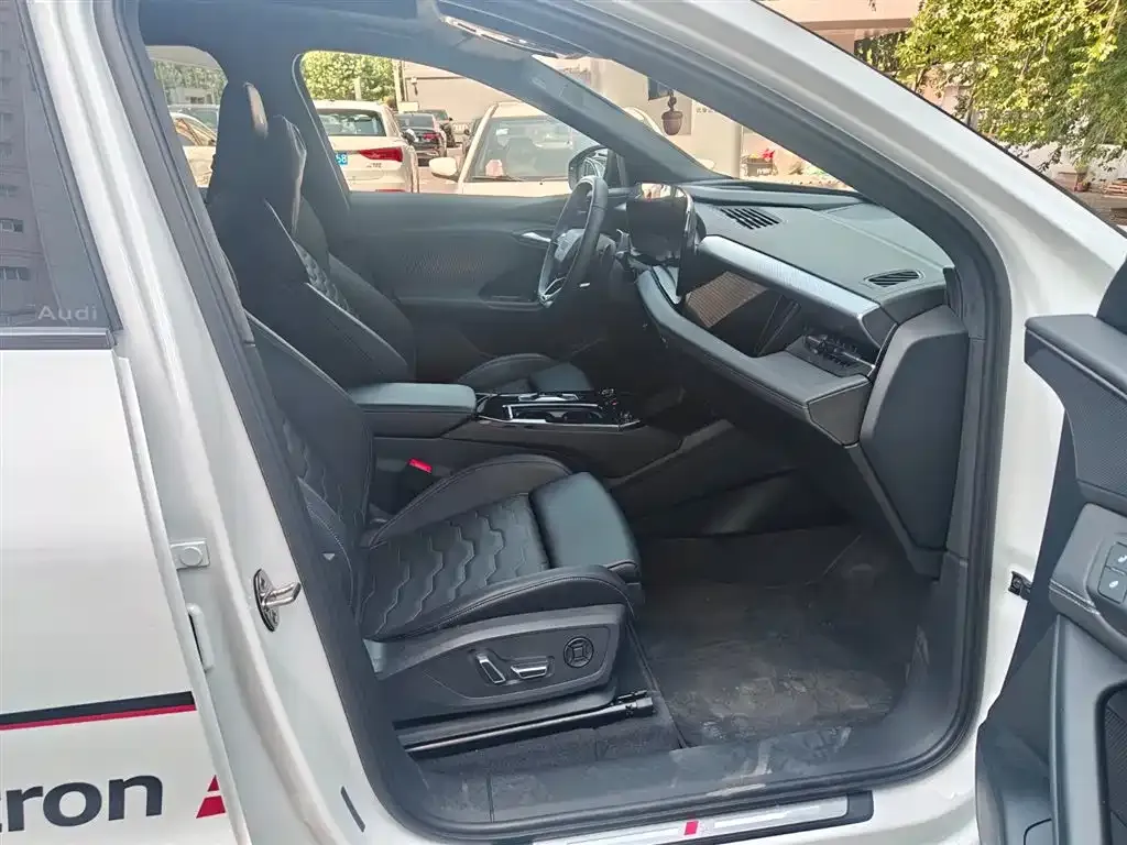 Audi Q6L e-tron 2025 из CN, фото 6