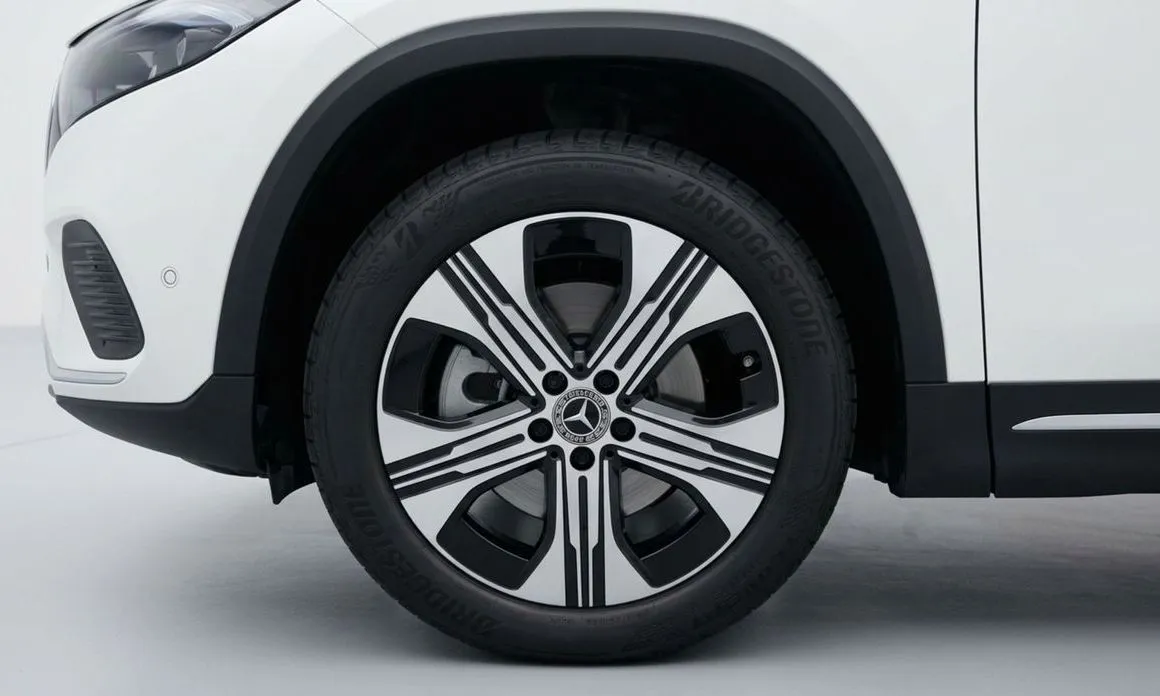 Mercedes-Benz EQA 2026 из KR, фото 5