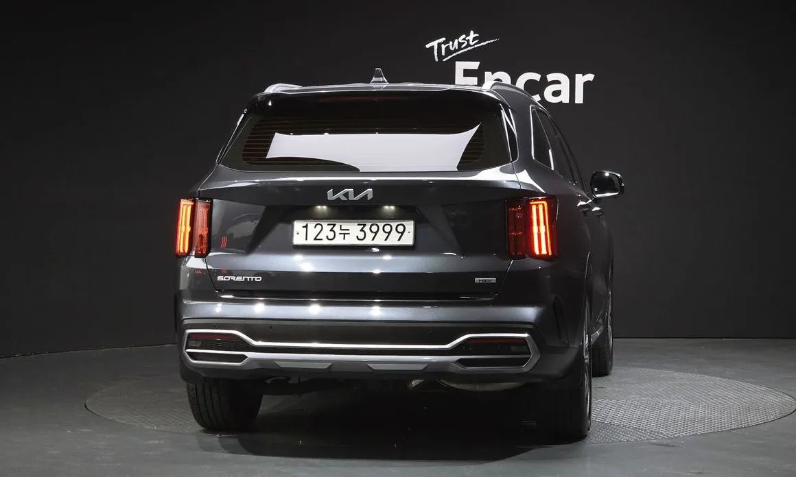 Kia Sorento 2023 из KR, фото 2