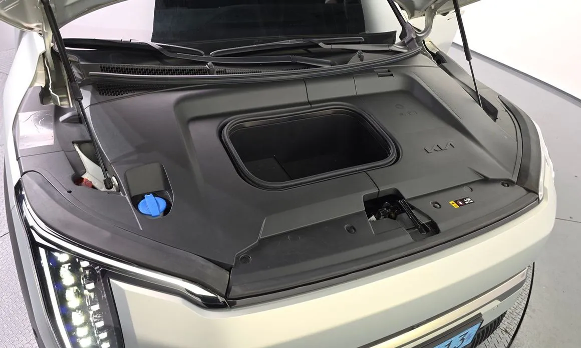 Kia EV3 2025 из KR, фото 9