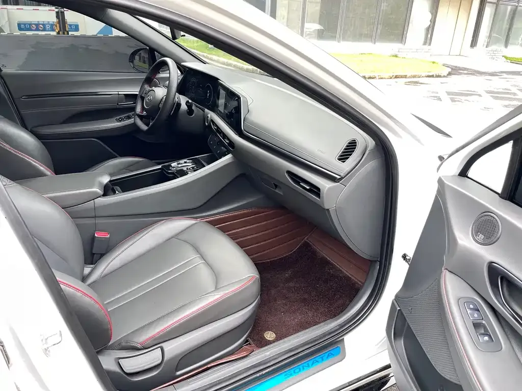 Hyundai Sonata 2021 из CN, фото 3