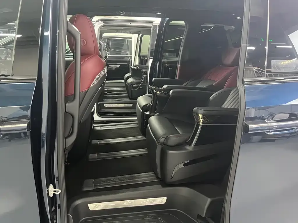 GAC Motor Trumpchi M8 — фото 3