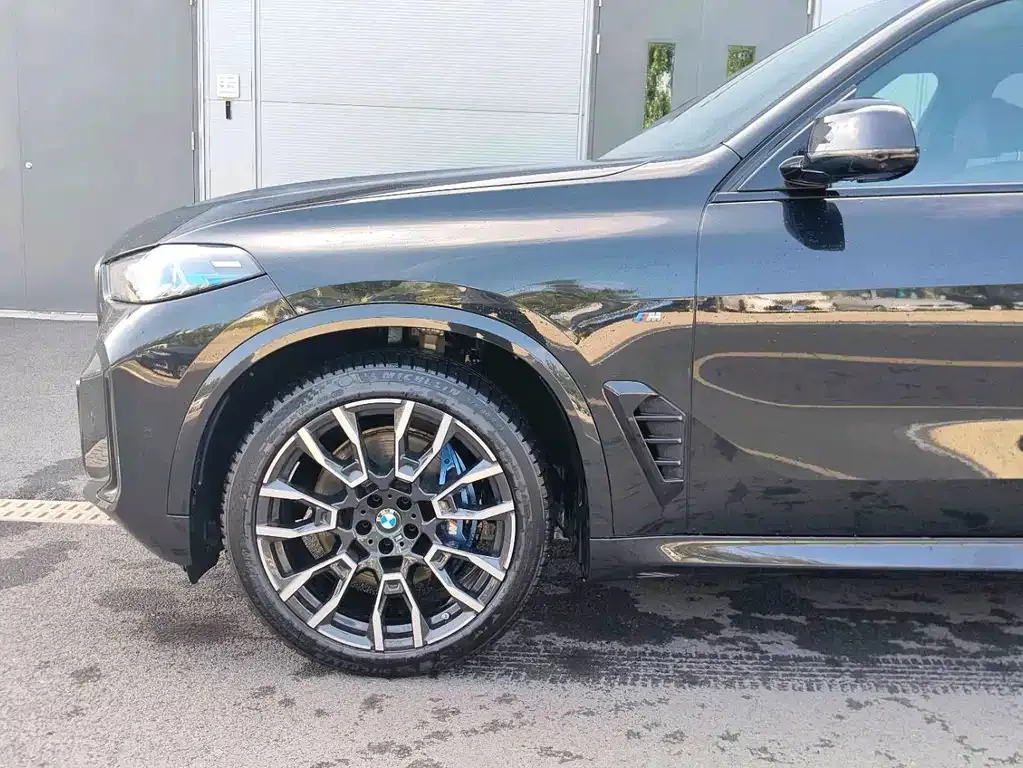 BMW X5 2024 из CN, фото 2