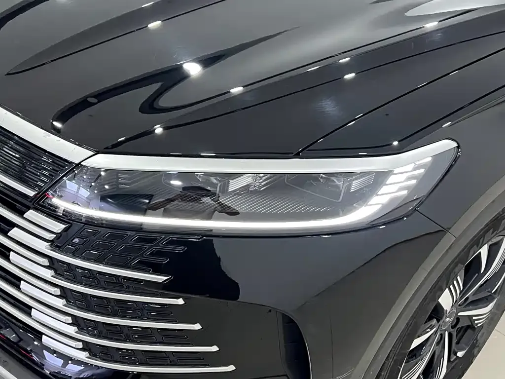 BYD Seal 05 DM-i — фото 7