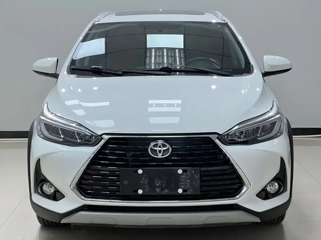 Toyota Yaris L — фото 6