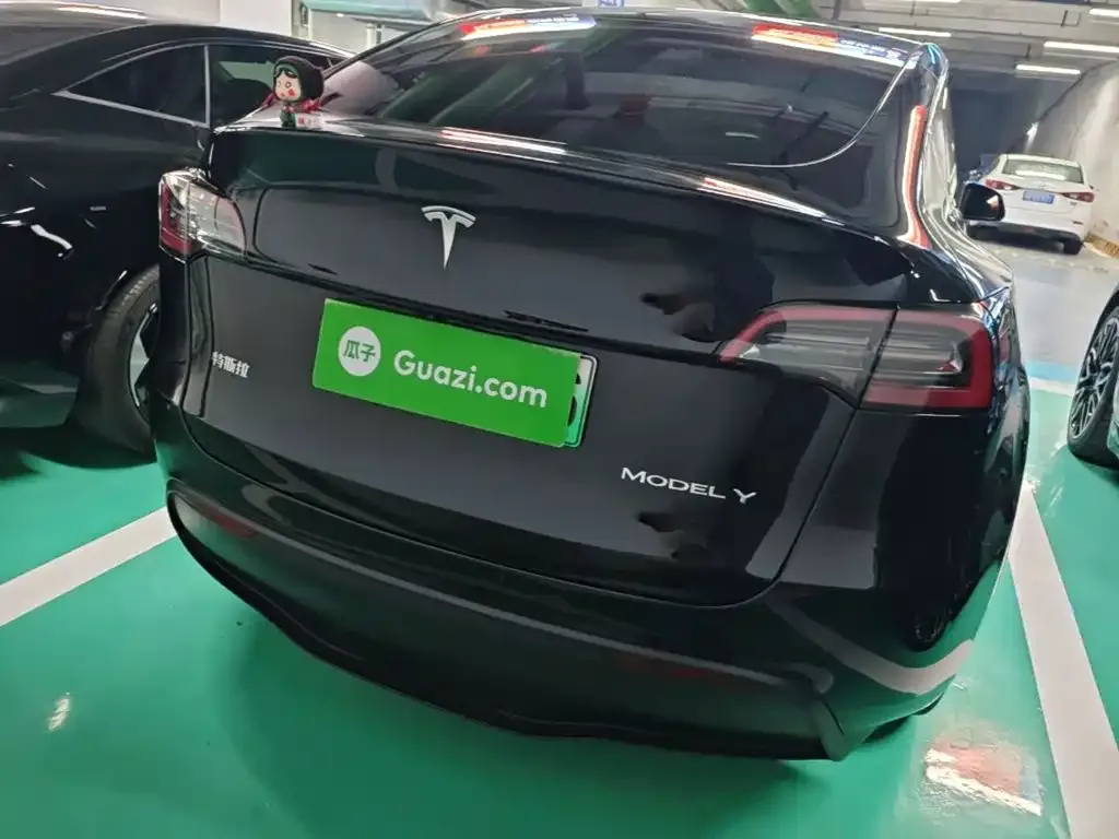 Tesla Model Y — фото 4