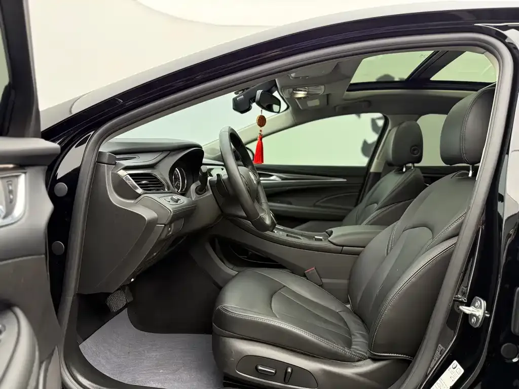 Buick LaCrosse 2023 из CN, фото 4
