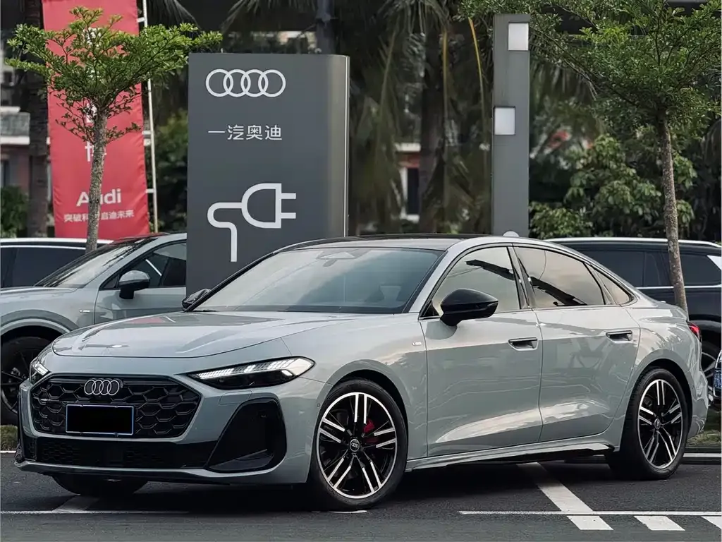 Audi A5L — фото 1