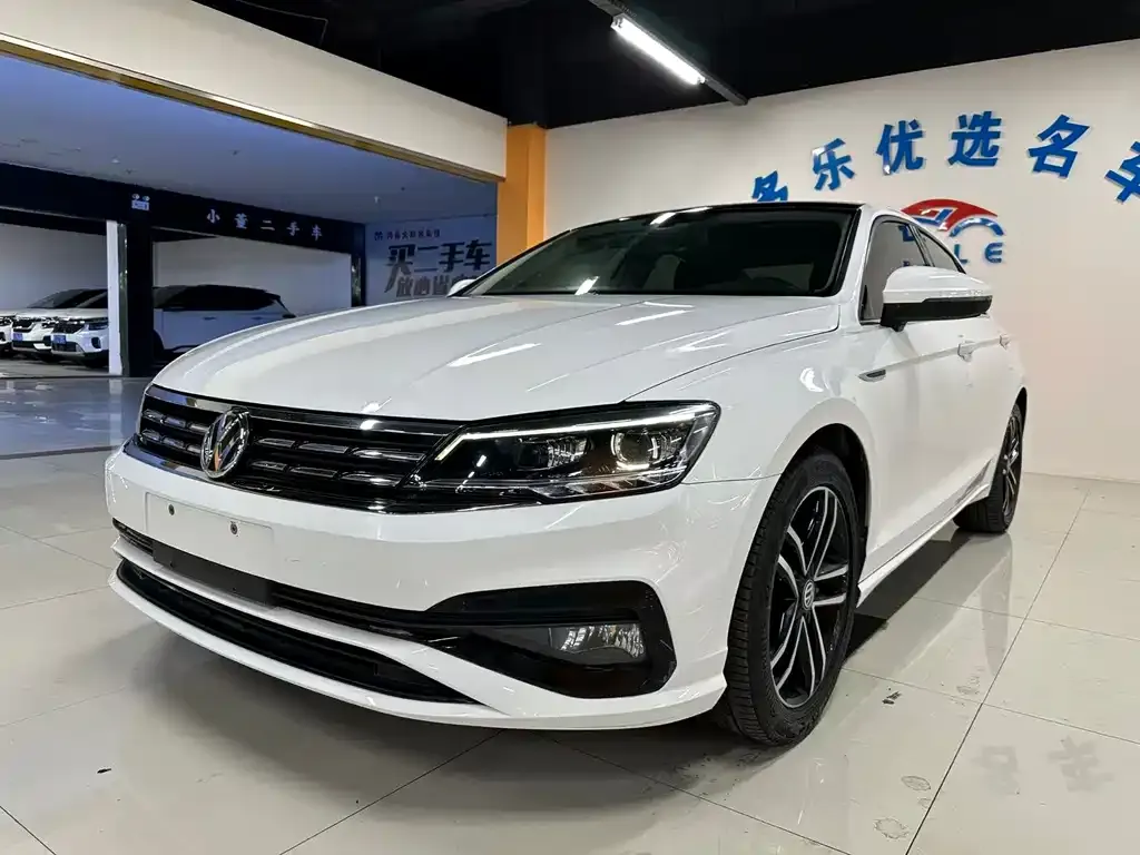 Volkswagen Lamando