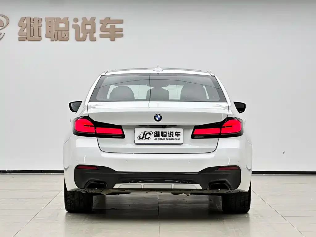 BMW 5 Series — фото 3