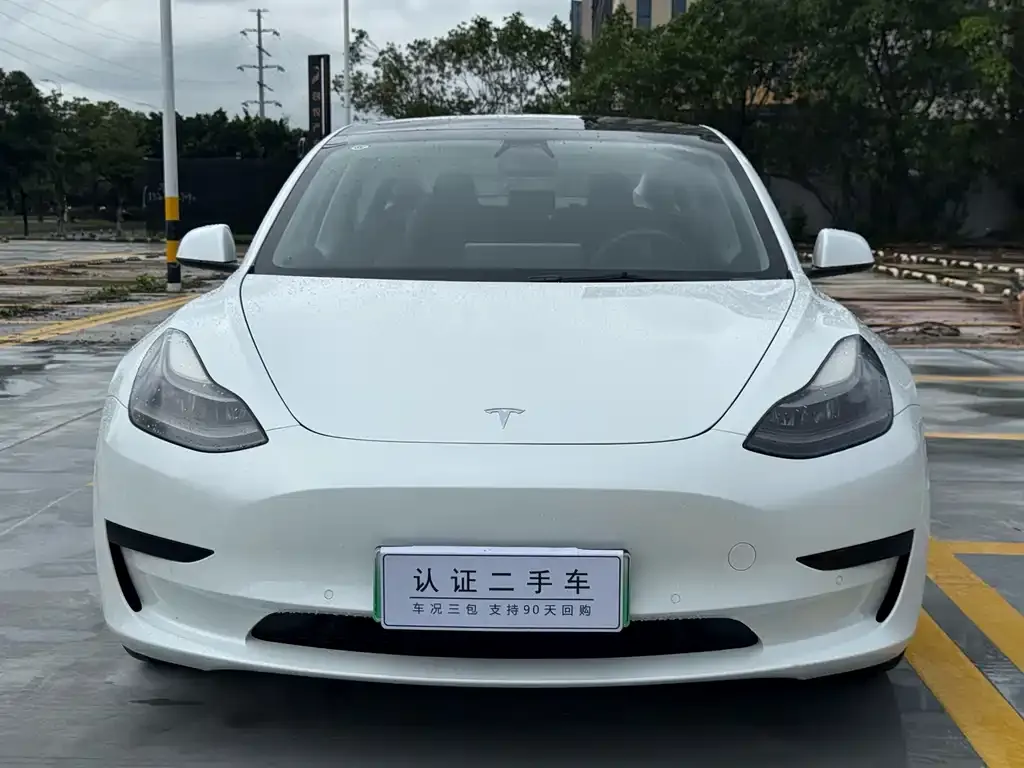 Tesla Model 3 — фото 9