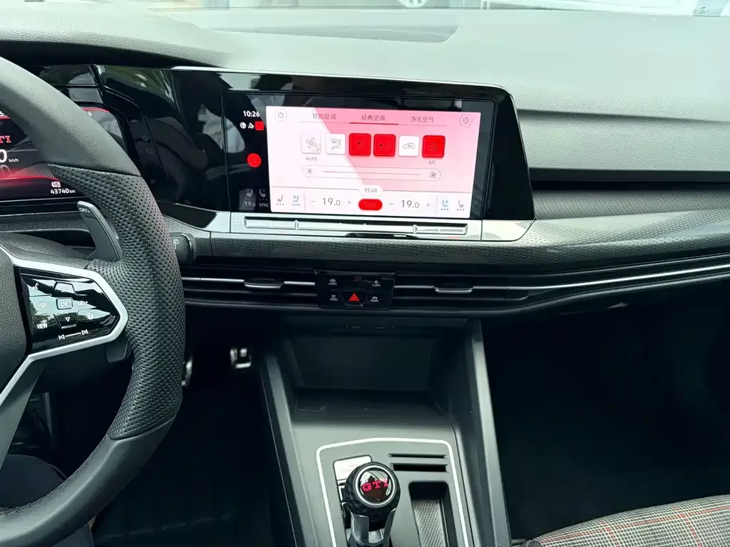 Volkswagen Golf GTI — фото 2