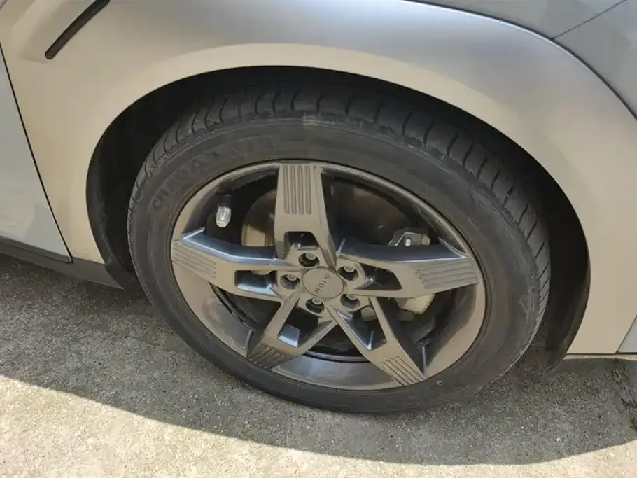 Aion Y — фото 8