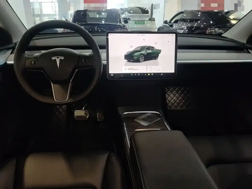 Tesla Model Y — фото 2