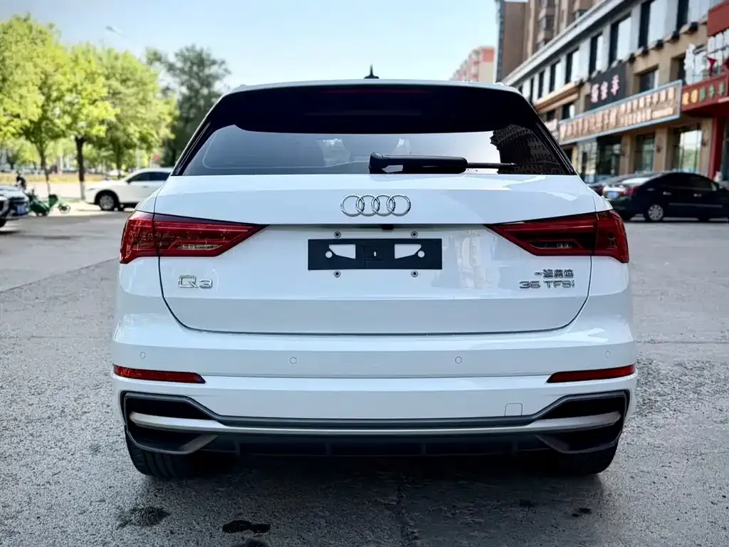 Audi Q3 — фото 6