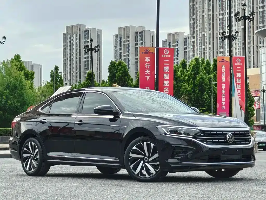 Volkswagen Passat — фото 4
