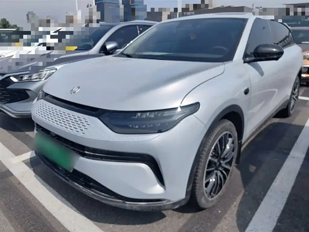 Leapmotor C11