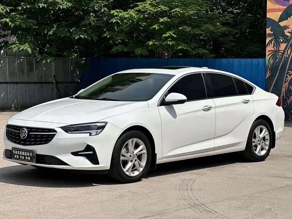 Buick Regal — фото 1