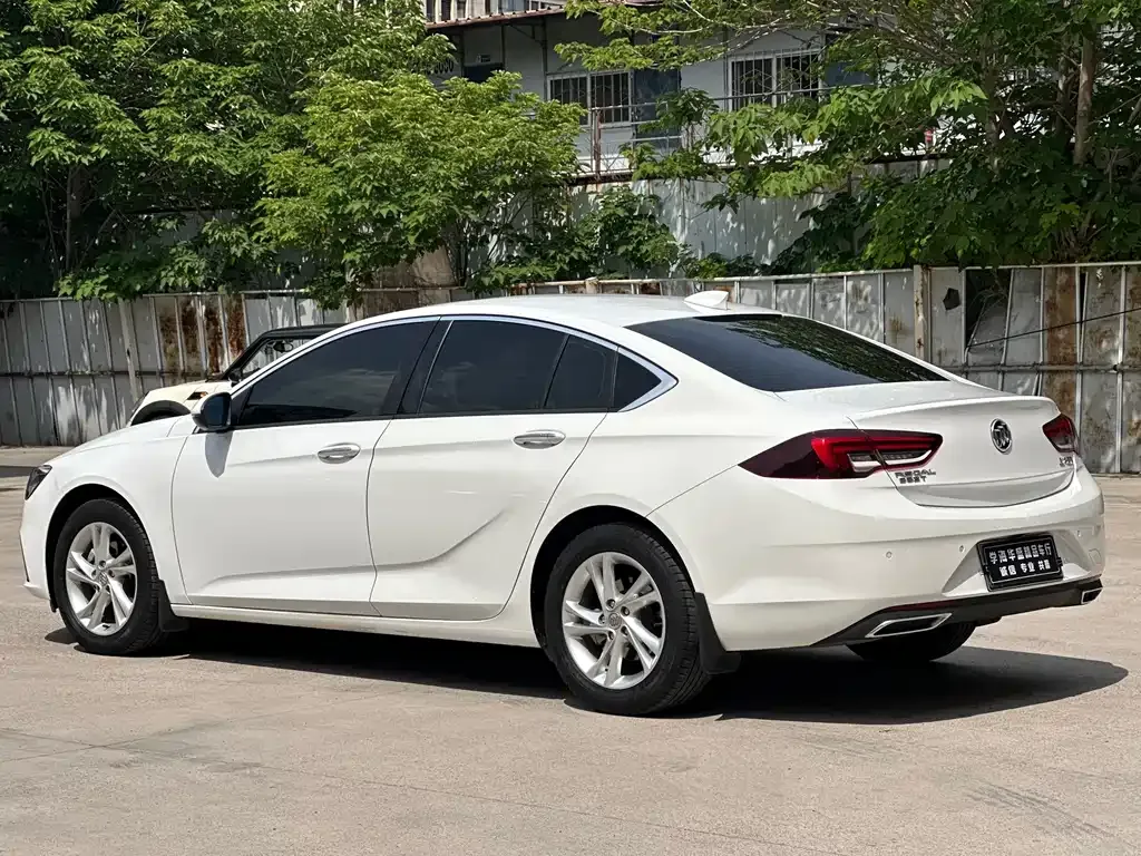 Buick Regal — фото 9