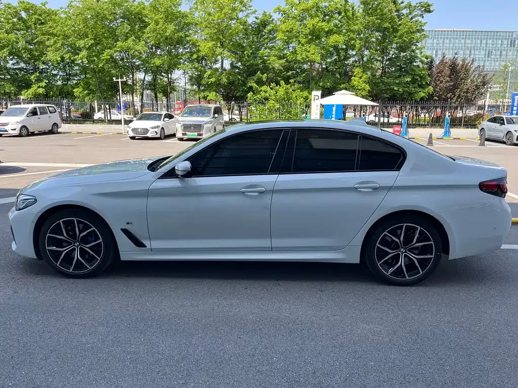 BMW 5 Series (Import) — фото 7