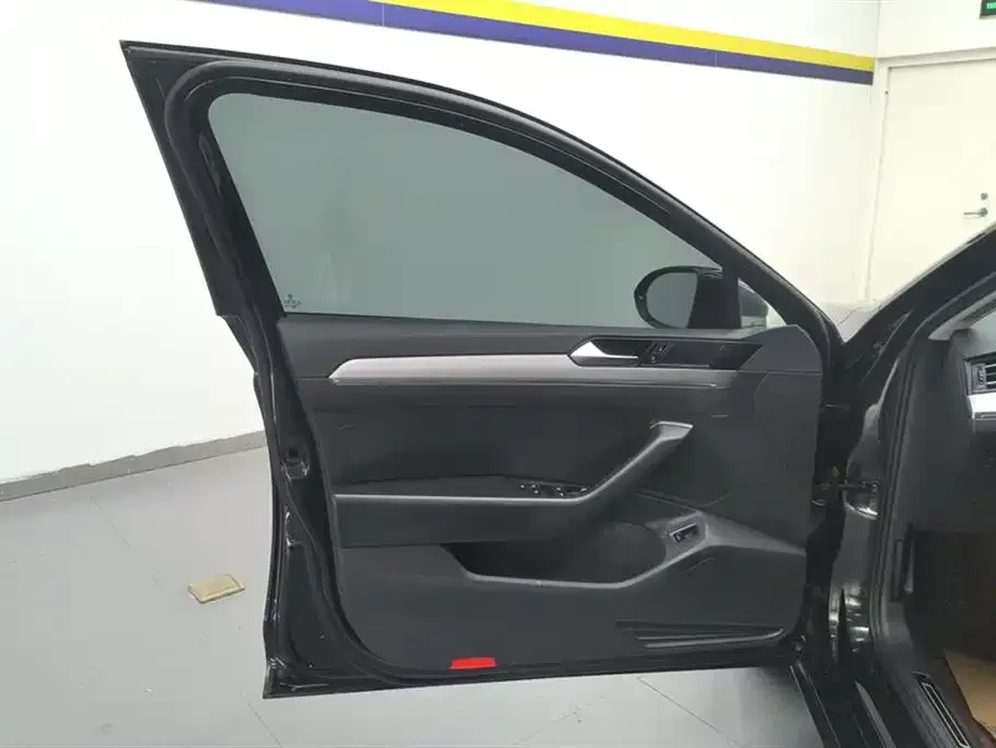 Volkswagen Magotan 2022 из CN, фото 4