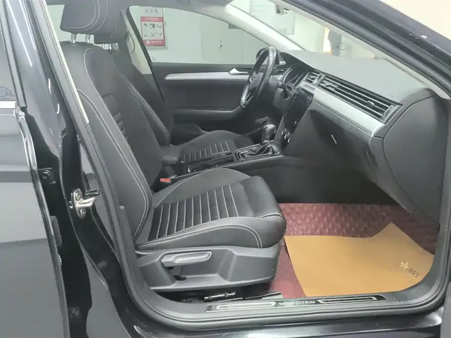 Volkswagen Magotan 2022 из CN, фото 9