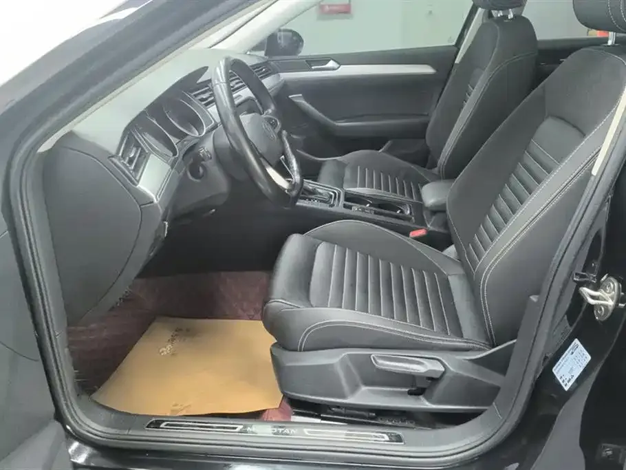 Volkswagen Magotan 2022 из CN, фото 7