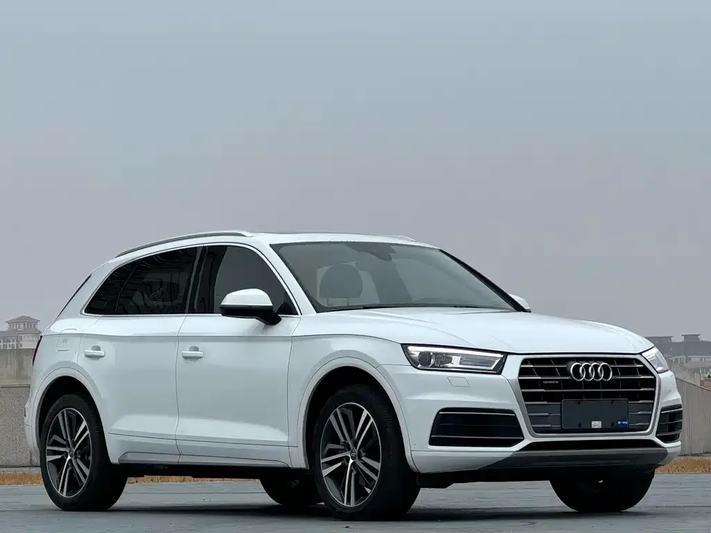 Audi Q5L — фото 2