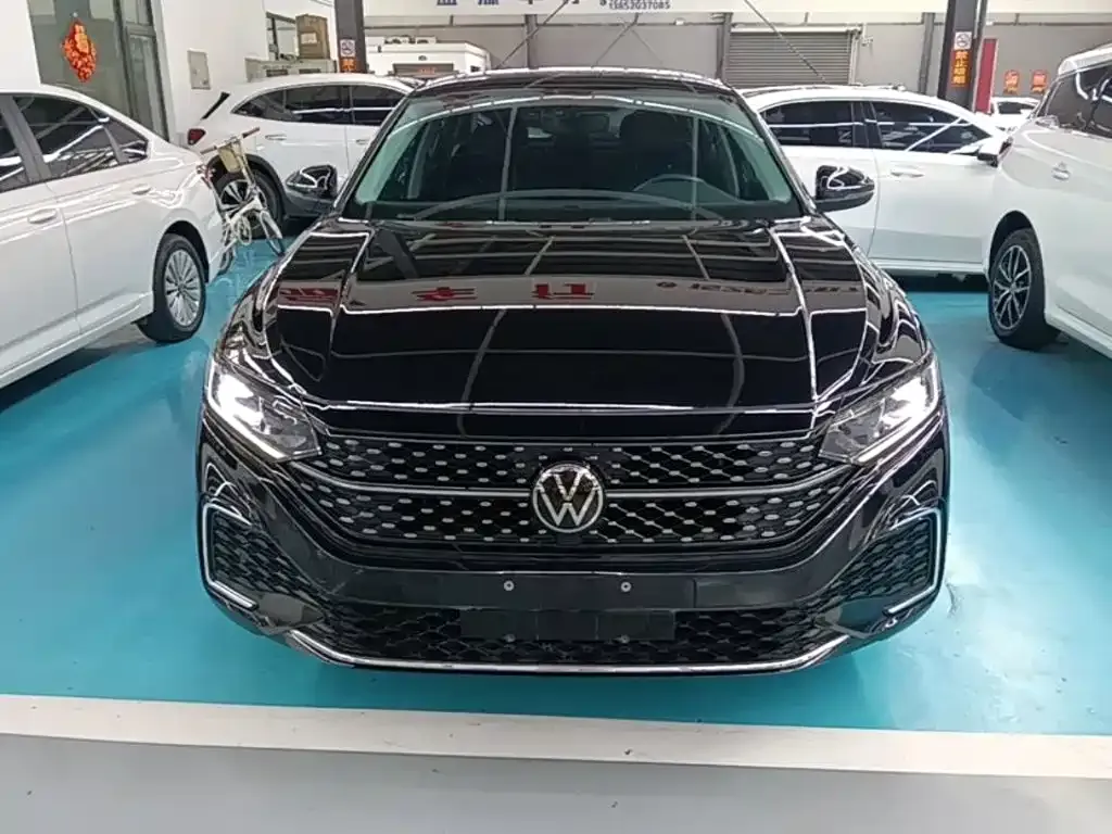 Volkswagen Passat — фото 10