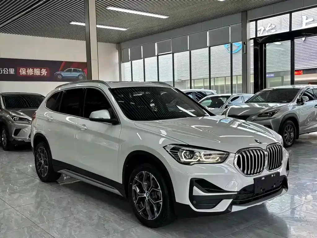 BMW X1 — фото 7