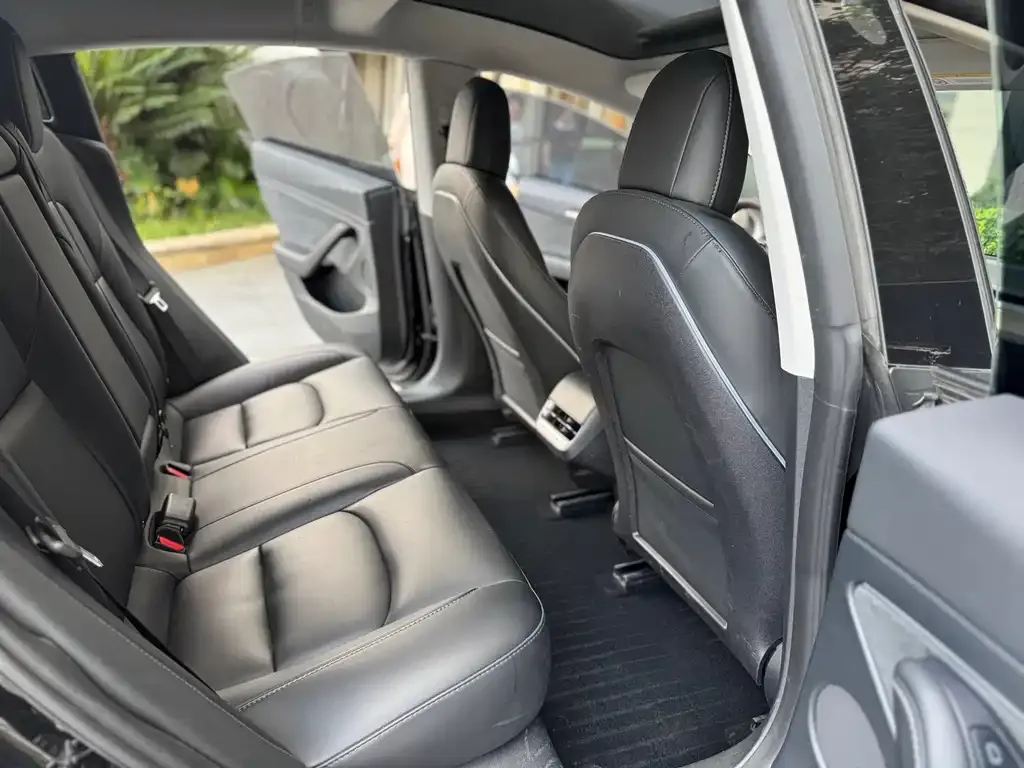 Tesla Model 3 2023 из CN, фото 8