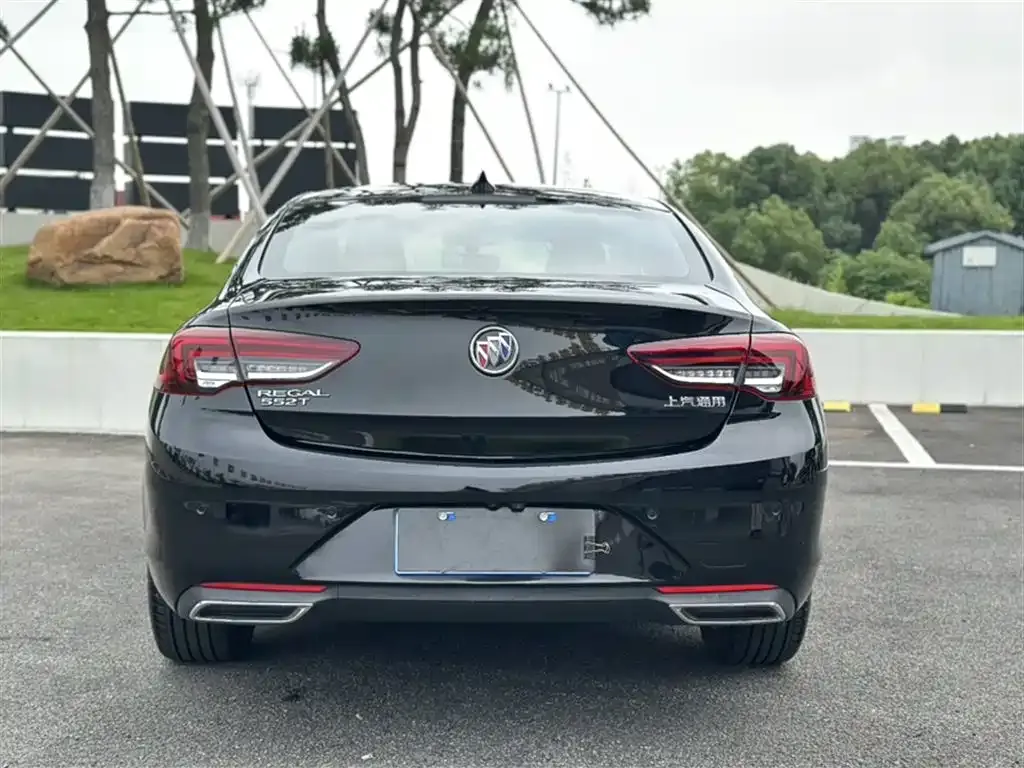 Buick Regal — фото 10