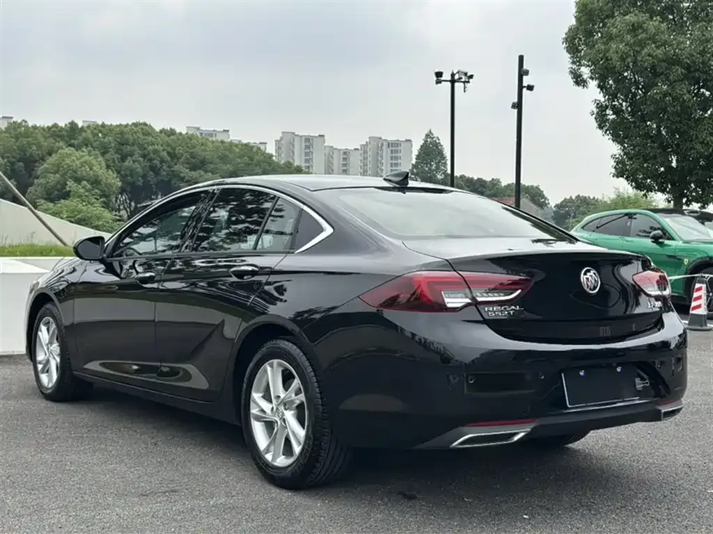 Buick Regal — фото 6
