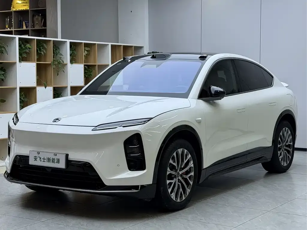 NIO EC6 — фото 1