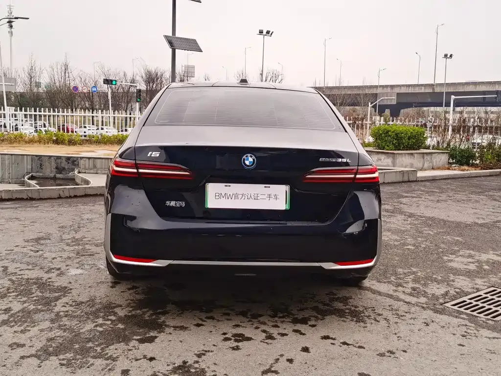 BMW i5 2025 из CN, фото 5