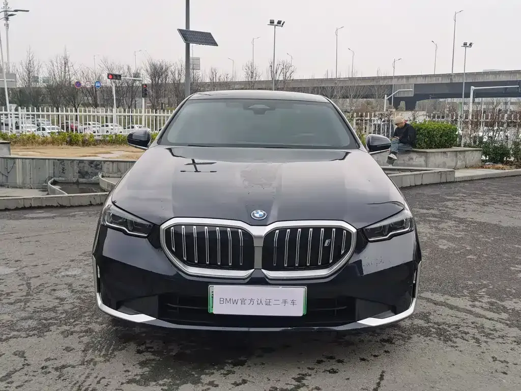 BMW i5 2025 из CN, фото 10