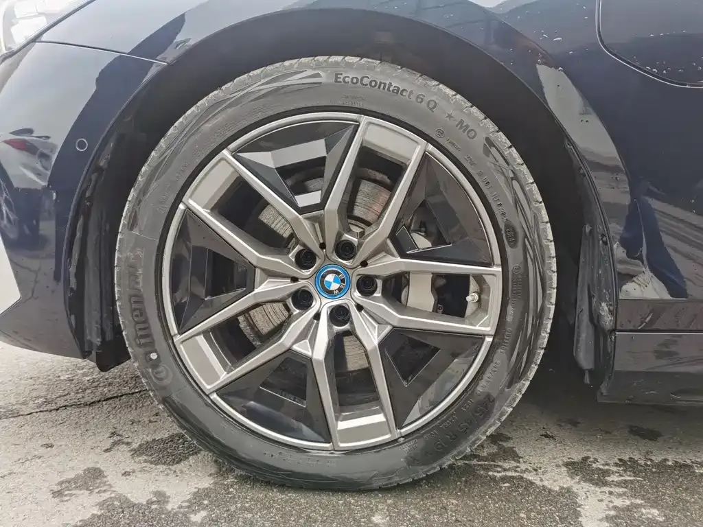 BMW i5 2025 из CN, фото 4