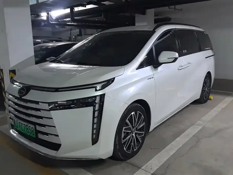 GAC Motor 传祺E8 PHEV