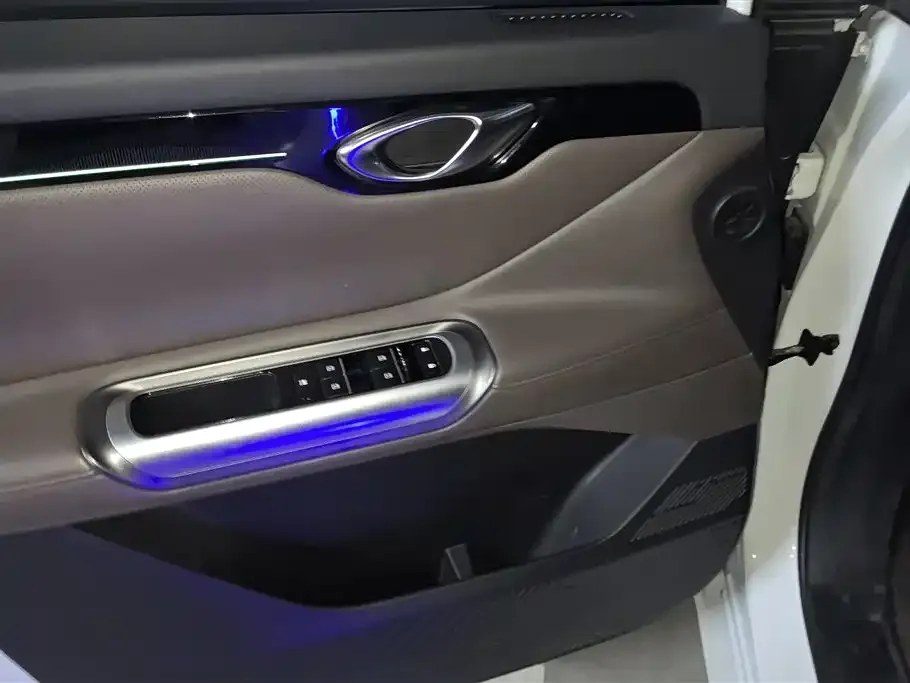 GAC Motor 传祺E8 PHEV 2024 из CN, фото 4