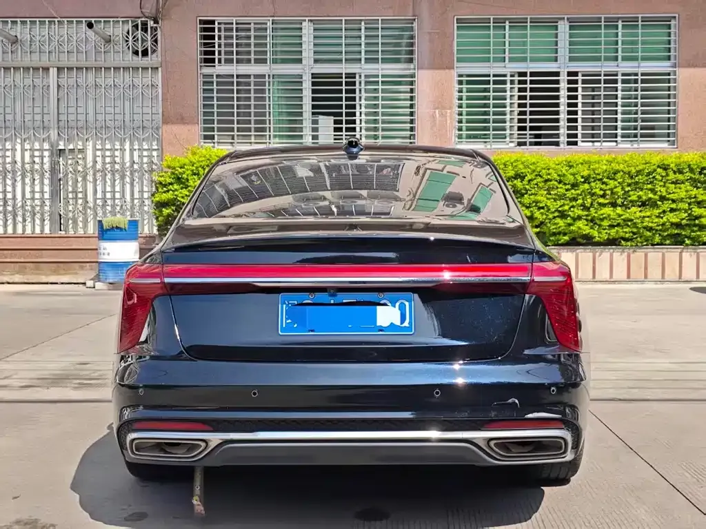 Hongqi H5 — фото 5