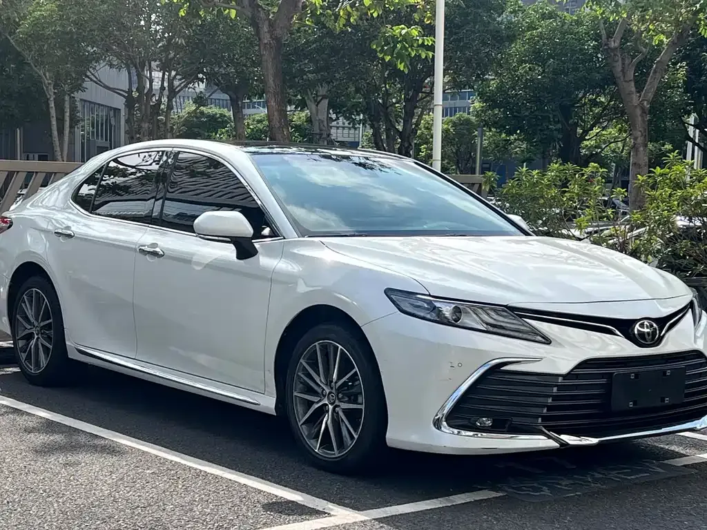 Toyota Camry 2023 из CN, фото 8