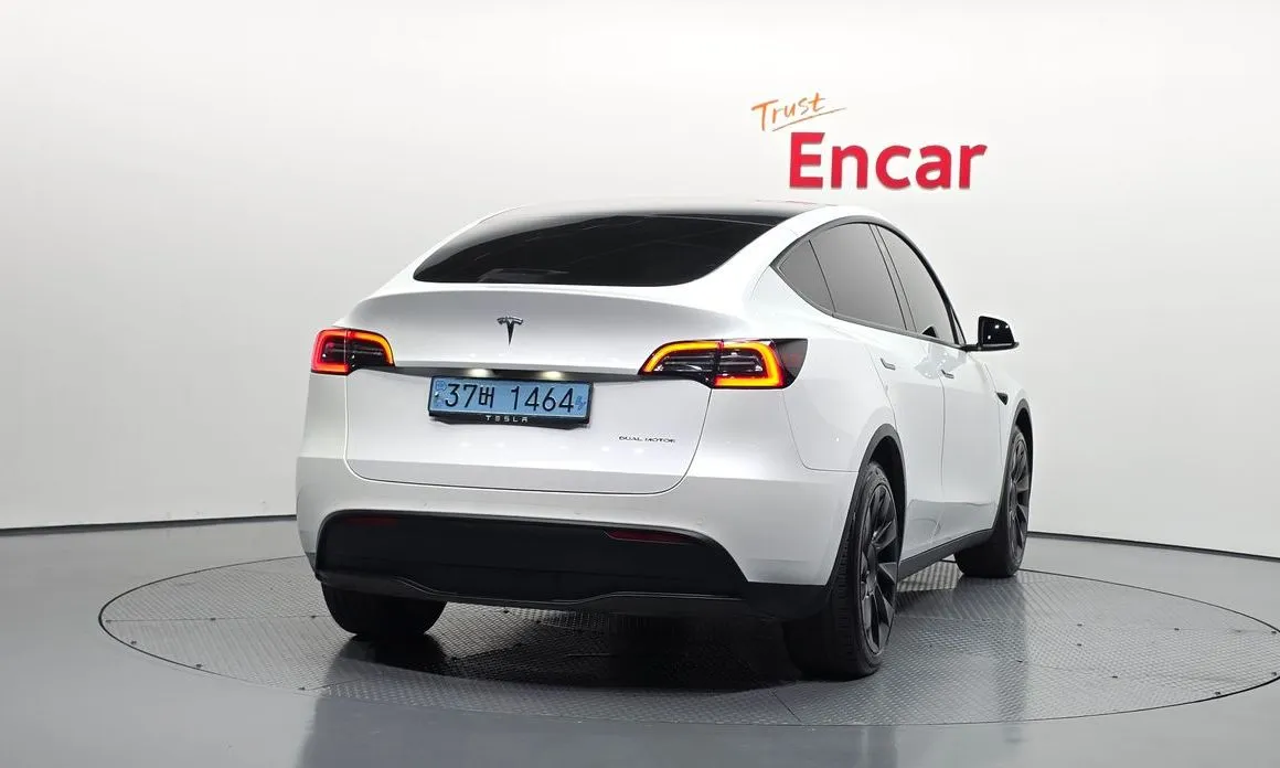 Tesla Model Y 2021 из KR, фото 2