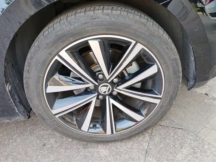 Skoda Superb 2024 из CN, фото 5