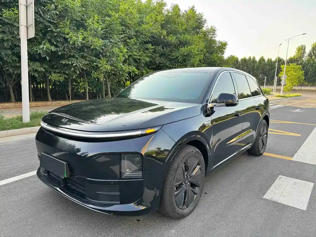 Li Auto L6