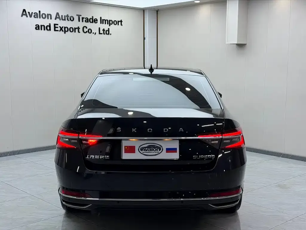 Skoda Superb — фото 4