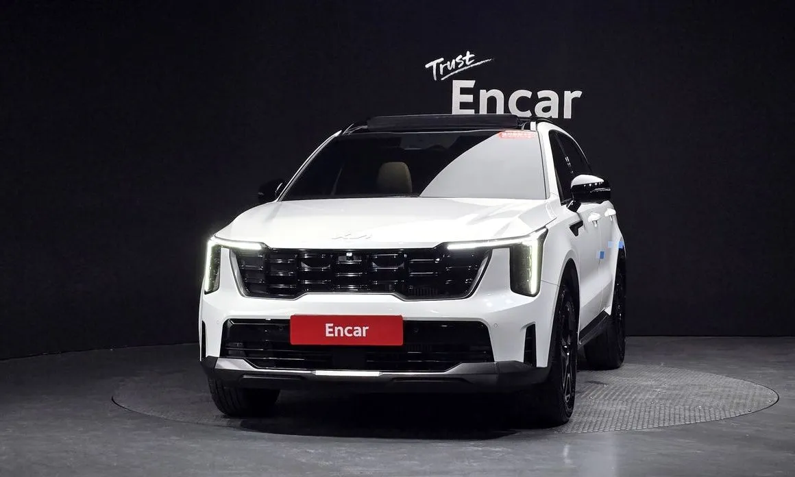Kia Sorento — фото 7