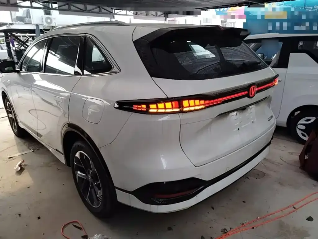 Changan CS75PLUS — фото 8