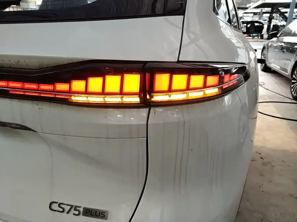 Changan CS75PLUS — фото 7